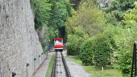 Bergamo alta funicolar Video stock 134296117