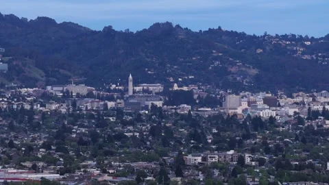 Berkeley California Cityscape with UC Berkeley Campanile Stock Footage 335131603