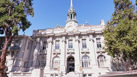 Berkeley City Hall classical revival architecture moving shot 스톡 동영상 342898611