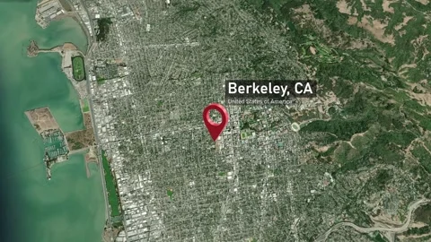 Berkeley City Map Zoom (CA, USA) from Space to Earth 스톡 동영상 295379534