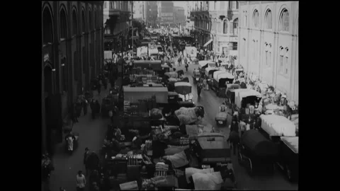 BERLIN - 1930s - U-Bahn train crosses the Spree River via the Oberbaum Bridge. A Stock Footage 312793810