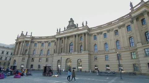 Berlin 24. 4k Humbold. Video stock 73417672