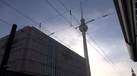Berlin alexanderplatz tv tower Video stock 32850974