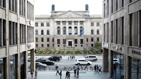 BERLIN - AUGUST 21: Locked down shot of people and traffic near German Bundesrat Stock Footage 89245065