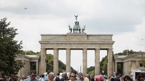 BERLIN - AUGUST 21: Real time medium shot of Brandenburg Gate in Berlin 스톡 동영상 87755283