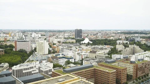 BERLIN - AUGUST 21: Real time establishing shot of Potsdamer Platz in Berlin 動画素材 89245225
