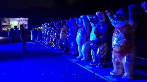 Berlin Bears Parade In Advent Vídeos de archivo 223843245