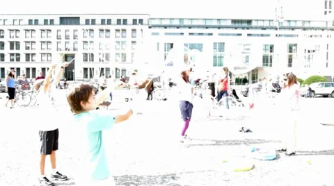 Berlin Brandenburg Gate Bubbles.mp4 库存影片 8834921