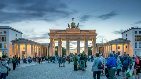 Berlin. The Brandenburg Gate at dusk. Stock Footage 71238839