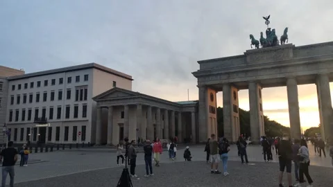 Berlin Brandenburg Gate at the evevning. Timelapse. Panoramic view. Stock Footage 211789245