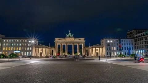 Berlin Brandenburg Gate Night Hyperlapse 動画素材 141885900