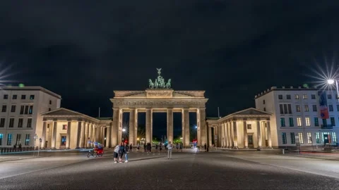 Berlin Brandenburg Gate Night Hyperlapse Stock-Footage 141885927