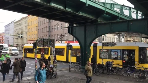 Berlin Crossroads Timelapse 動画素材 74635296