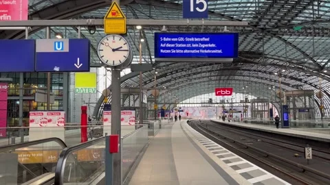 Berlin: Empty platforms at central train station during labour union strike, 4K Video stock 257928190