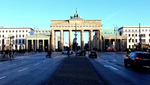 BERLIN, GERMANY – 15/12/2019: Brandenburg Gate (Brandenburger Tor) Video stock 123870153