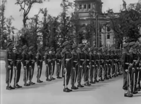 BERLIN, GERMANY - 1945: Gate formation - British troops at the Brandenburg Gate Stock Footage 344494841