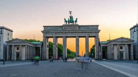 Berlin, Germany 2021-hyperlapse of Brandenburg Gate Brandenburger Tor at sunset Stock Footage 151221089
