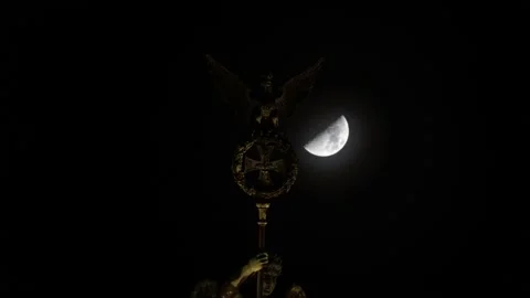 Berlin, Germany 2021-Timelapse Of The Quadriga on the Brandenburger Tor with 스톡 동영상 150408216