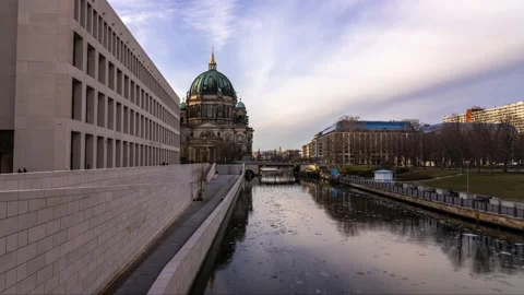 Berlin, Germany 2021- Winter Time Lapse of floating ice on river Spree and Stock-Footage 150269200