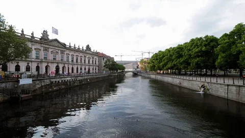 BERLIN - GERMANY Bridge over Spree river before cathedral building, in nasty day 스톡 동영상 127153791