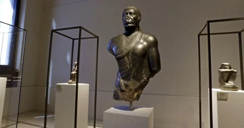 Berlin, Germany. Circa May 2018. Tourists visiting The Egyptian museum. Neues Stock-Footage 89565055