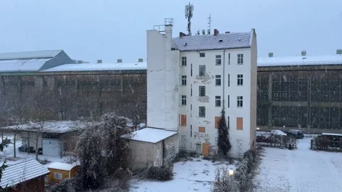Berlin, Germany - December 31, 2025: Heavy Snowfall Blankets a Quiet Cityscape Stock Footage 328594499