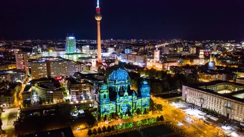 BERLIN, GERMANY - Hyperlapse of Berlin Cathedral (Berliner Dom) during FESTIVAL Stockbeeldmateriaal 143964993