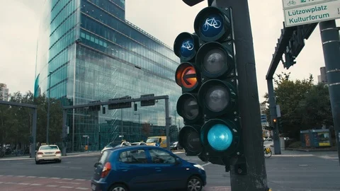 BERLIN, GERMANY - OCTOBER 02, 2018. Slow Motion A typical traffic light at the Stock-Footage 106819151