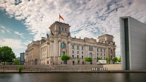 BERLIN, GERMANY - OCTOBER 28, 2024: Scenic view of the Bundestag building near Stock-Footage 290511316