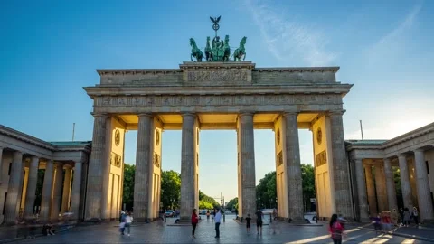 Berlin, Germany, Timelapse View Of Brandenburg Gate Video stock 138590010