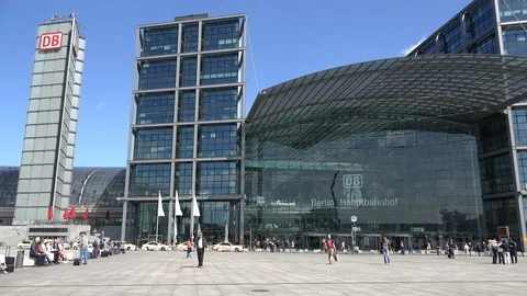 Berlin Main Station Video stock 106161801