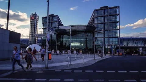 Berlin Main train station Berlin HBF sunset hyperlapse 4K Travel Видео 77336565