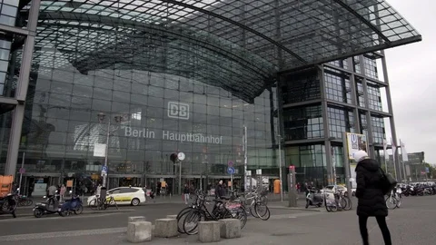 Berlin Main Train Station Outside Front Entrance 動画素材 75227070