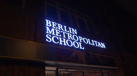 Berlin metropolitan school 動画素材 32869599