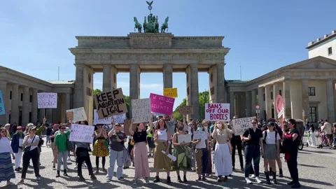 Berlin: Pro-choice demonstration in front of the Brandenburg Gate, 4K Stock Footage 194369933