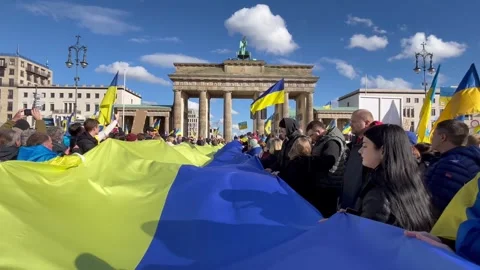 Berlin: Protest on the second anniversary of the Russian attack on Ukraine, 4K Stock Footage 265695377