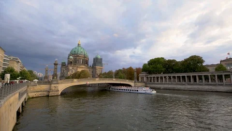 Berlin River Spree 스톡 동영상 101172282