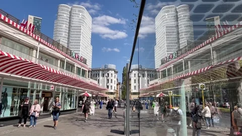 Berlin: Street scene with Kranzler Eck on Kurfuerstendamm in City West, 4K Stock Footage 241017985