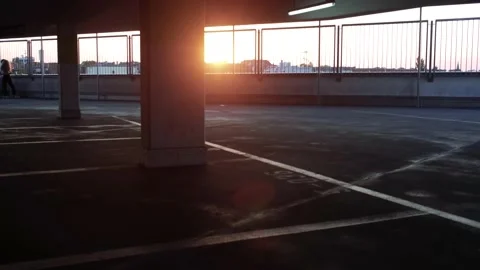 Berlin sunset in the empty parking loft 库存影片 139823331
