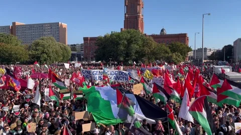 Berlin: Thousands of protesters gather to protest against the war in Gaza, 4K Stock Footage 317931283