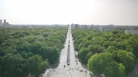 Berlin Tiergarten Strasse des 17 Juni Traffic View Victory Column - May 9 2024 Stock Footage 329326519