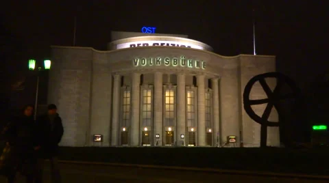Berlin volksbuhn  Video stock 32866533