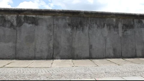 Berlin Wall Memorial at Bernauer Strasse Vídeo Stock 8508145