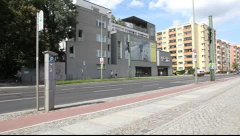 Berlin Wall Memorial at Bernauer Strasse Vídeo Stock 8508148
