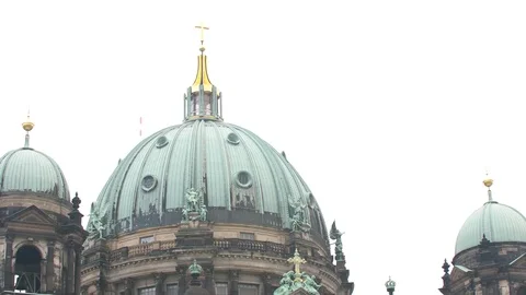 Berliner Dom (Berlin Cathedral) 스톡 동영상 77830130