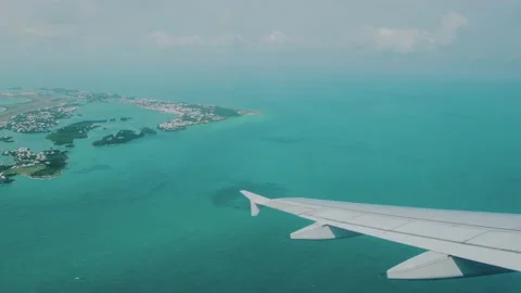 Bermuda aerial view from plane window of St George's and turquoise water Stock Footage 152334257