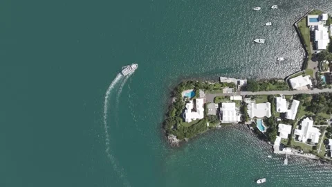 Bermuda arriving to Salt Kettle Stock Footage 313842837