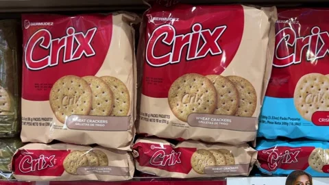 Bermudez Crix snack crackers Stock-Footage 303192936