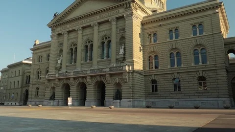 Bern empty place in front of Bundeshaus. Coronavirus time Stock Footage 129505554