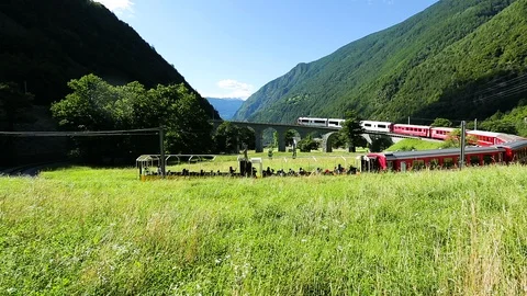 Bernina express Stock-Footage 92437654